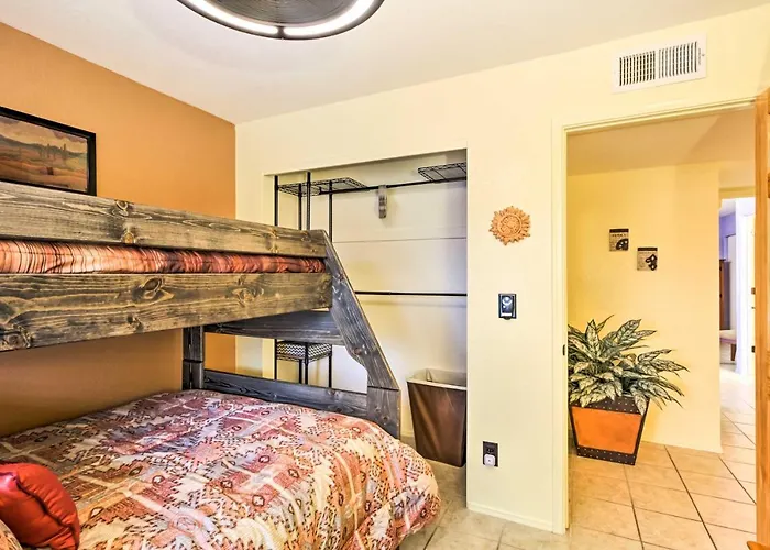 Holiday home Pet-friendly W/ Heated Pool & Hot Tub